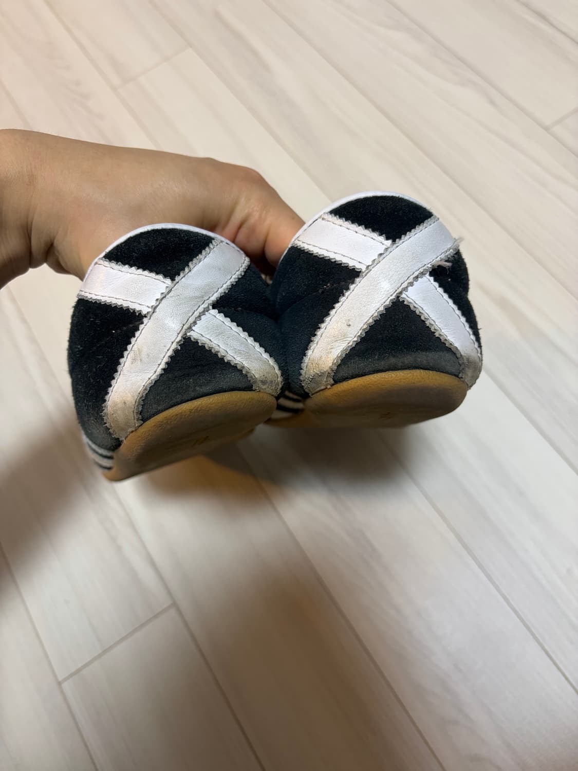 아디다스 도쿄 블랙 265사이즈 상품이미지5