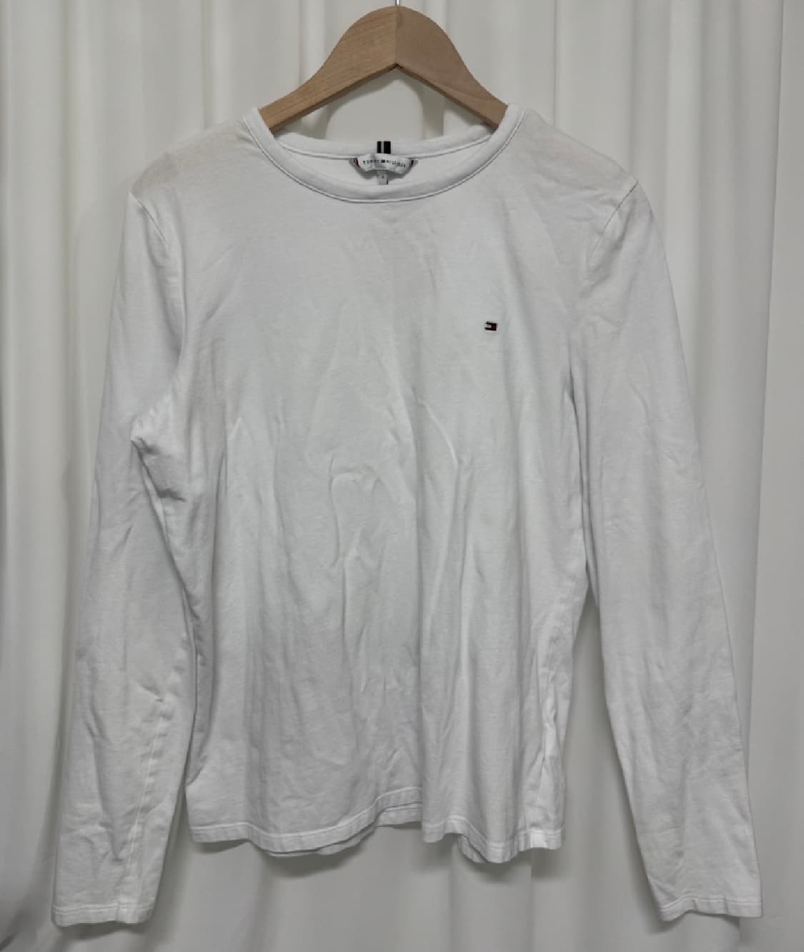 타미힐피거 흰색 기본 라운드티 상품이미지1
