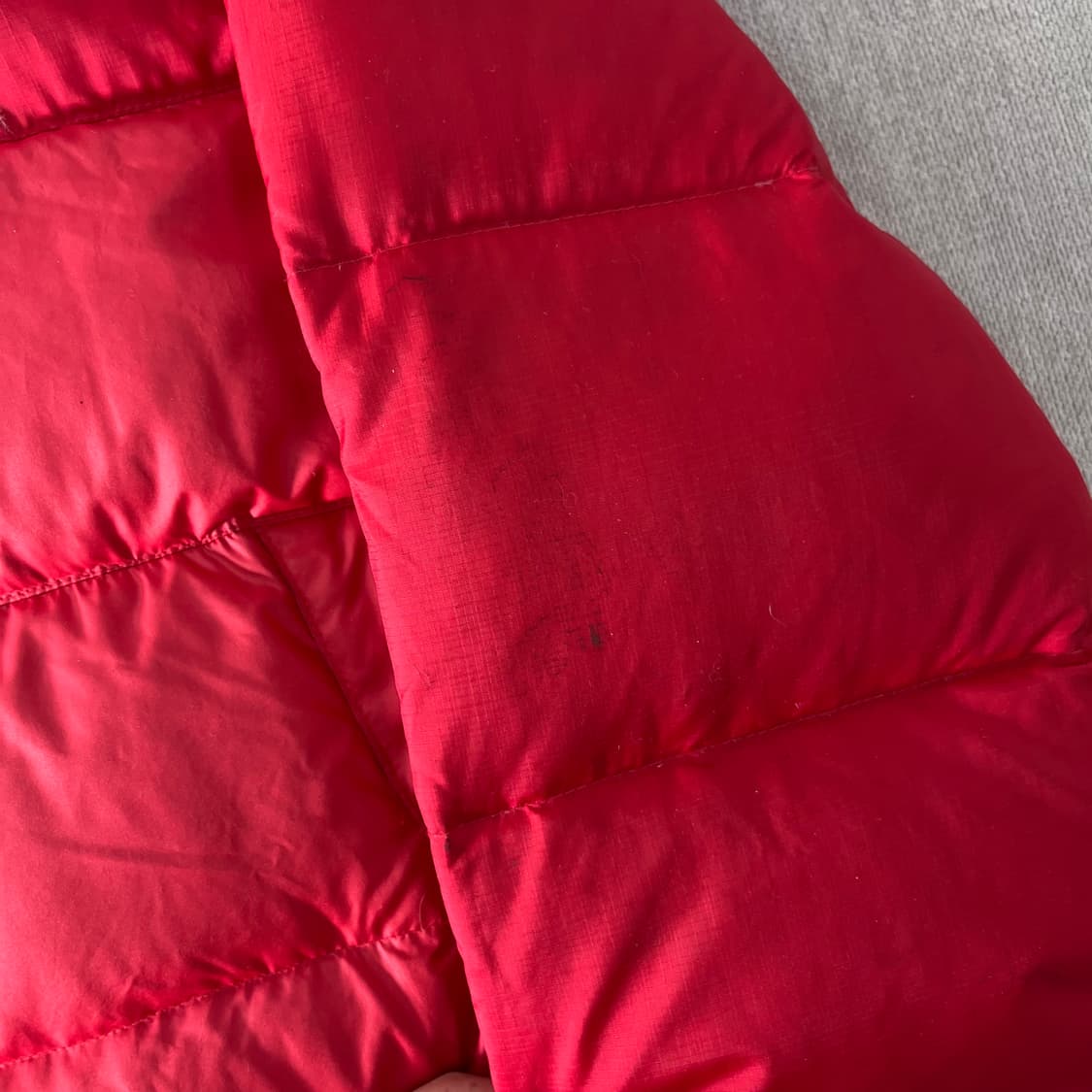 100 나이키 구스다운 레드 패딩 상품이미지4