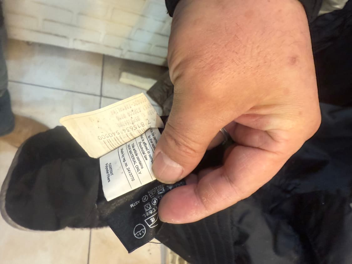 50/100-105 정품 프라다 경량패딩 팝니다 상품이미지8