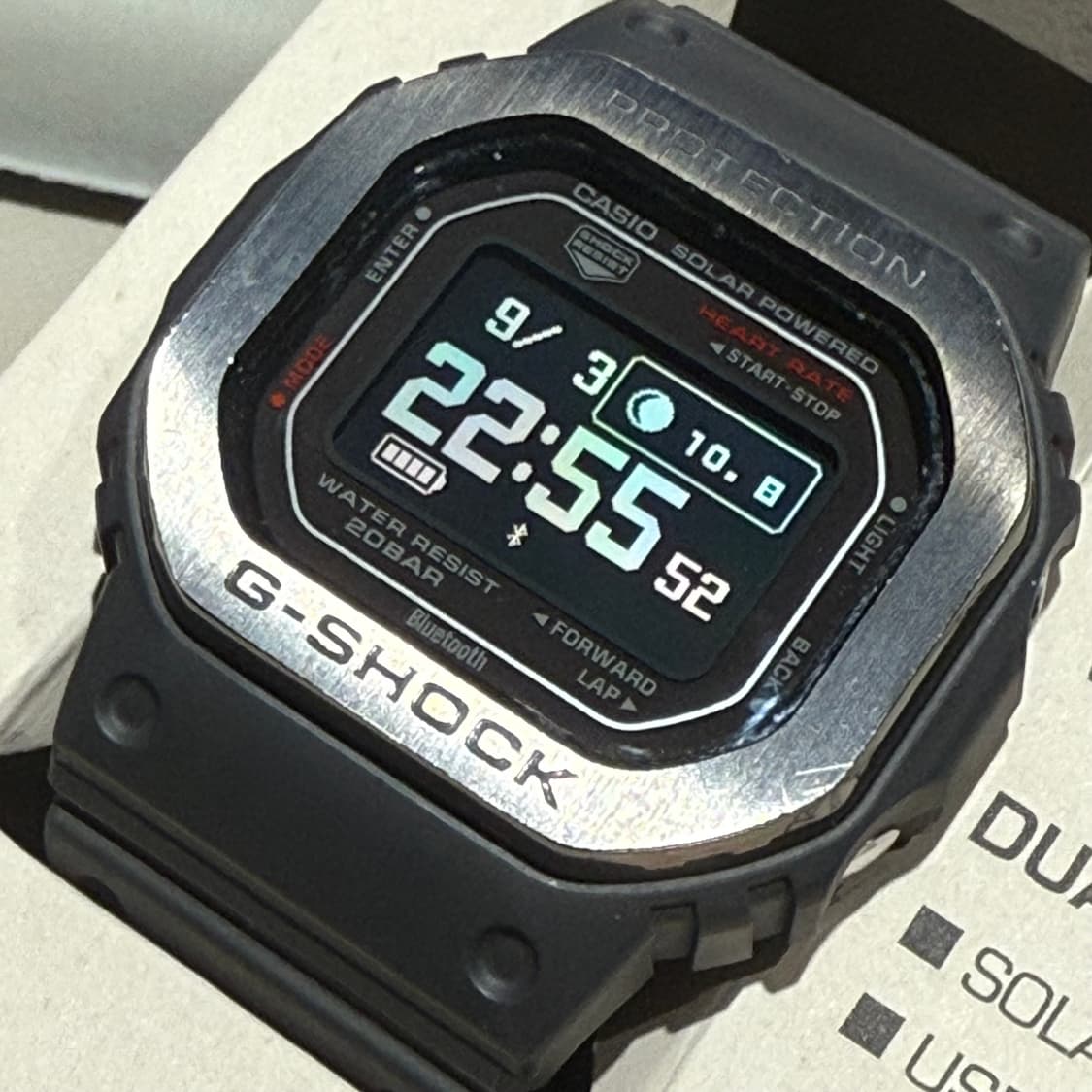 지샥 DW-H5600-8JR 스마트워치 G-SHOCK G-SQUAD 시계 상품이미지1