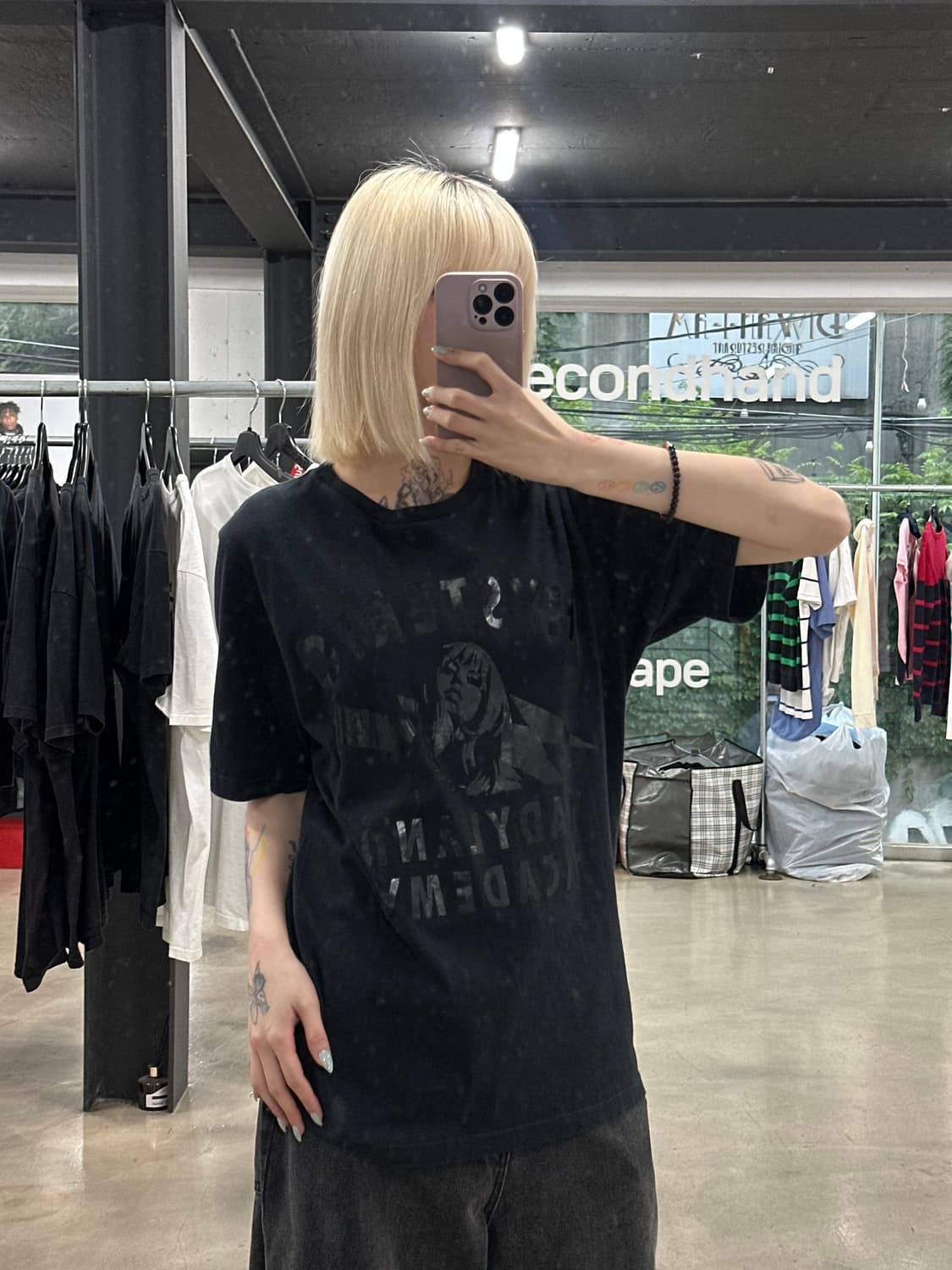 히스테릭 글래머 레이디랜드 프린팅 블랙 반팔 티셔츠 상품이미지1