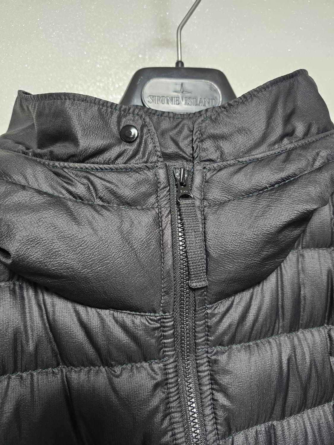 스톤아일랜드 바이오 립스탁 나일론 후드 경량 패딩 상품이미지4