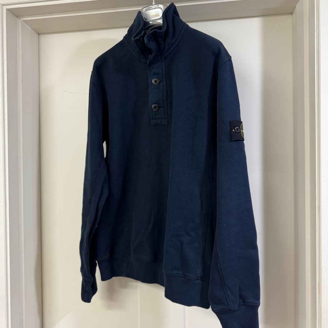 스톤아일랜드 버튼 반집업 맨투맨 L사이즈 네이비 상품이미지4