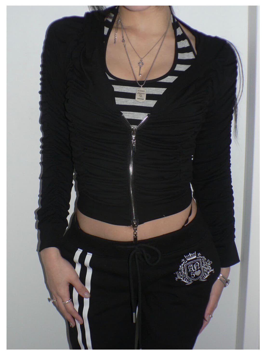 angelnumber555 엔젤 셔링 집업 구해요 상품이미지1