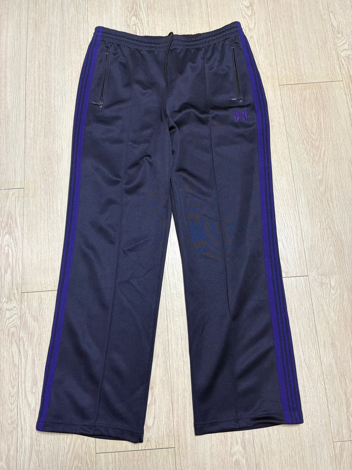 니들스 트랙팬츠 스트레이트핏 L사이즈 네이비 퍼플 상품이미지3
