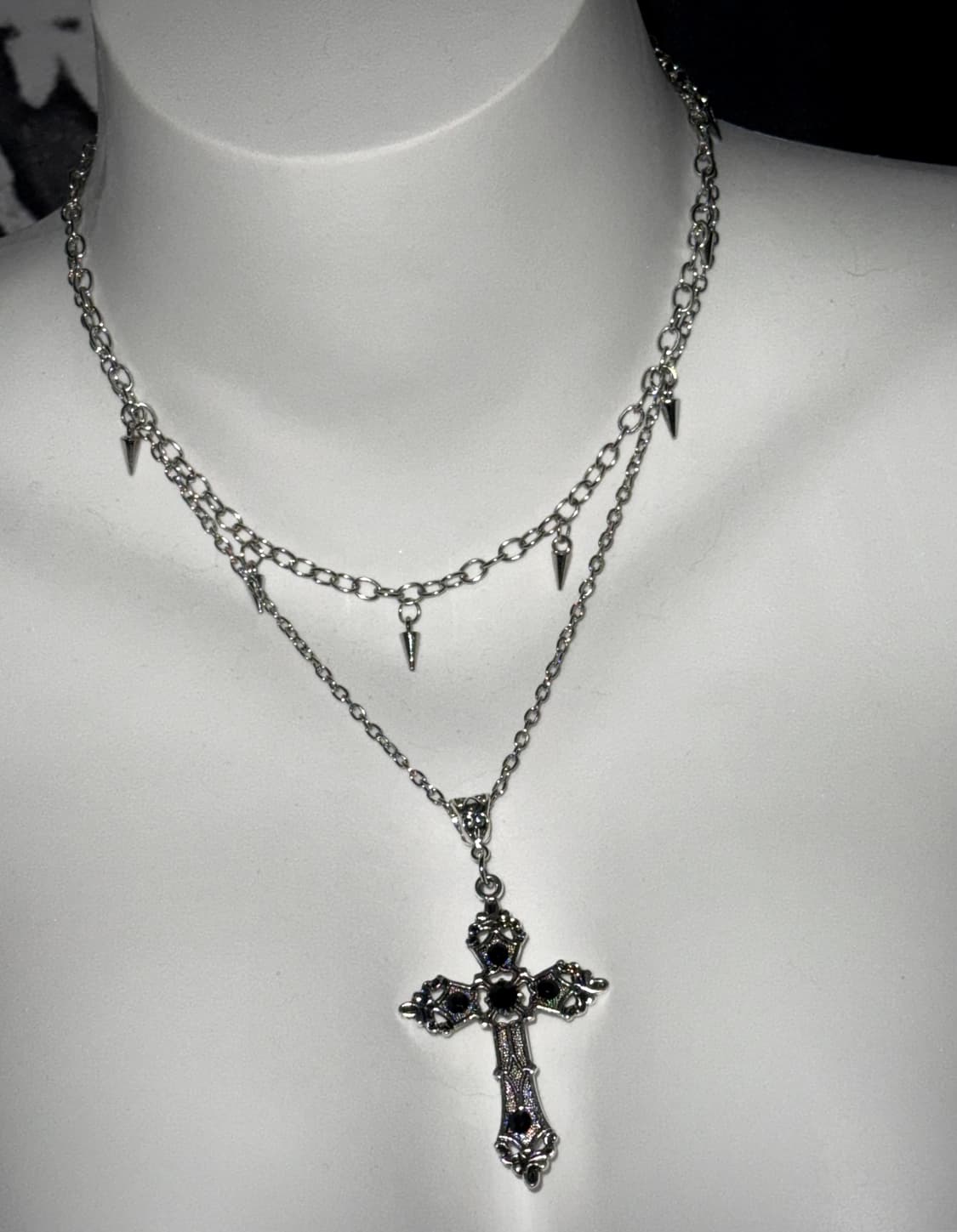 GOTHIC CROSS NECKLACE 상품이미지1