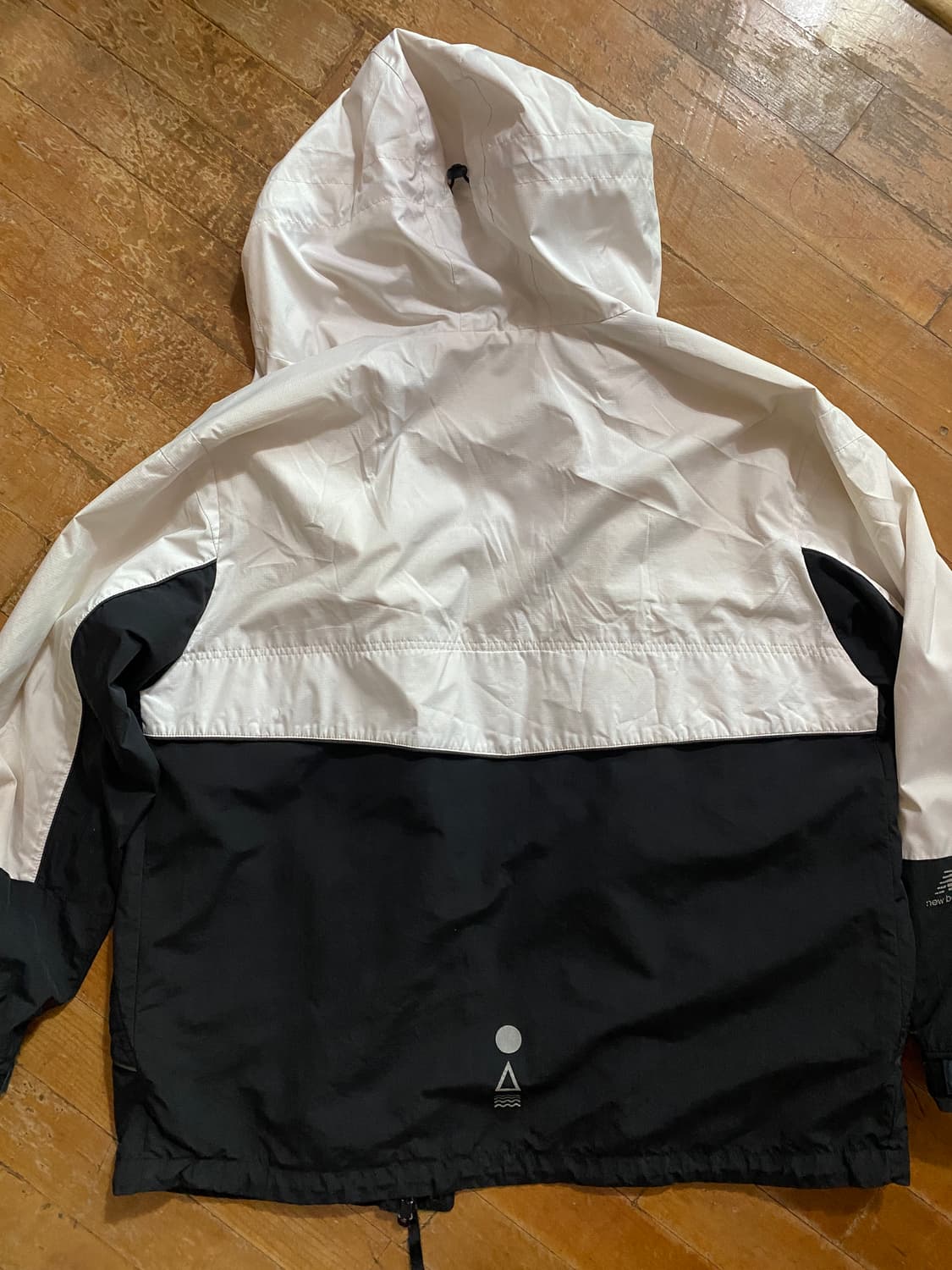 뉴발란스 바람막이 자켓 XL 상품이미지8