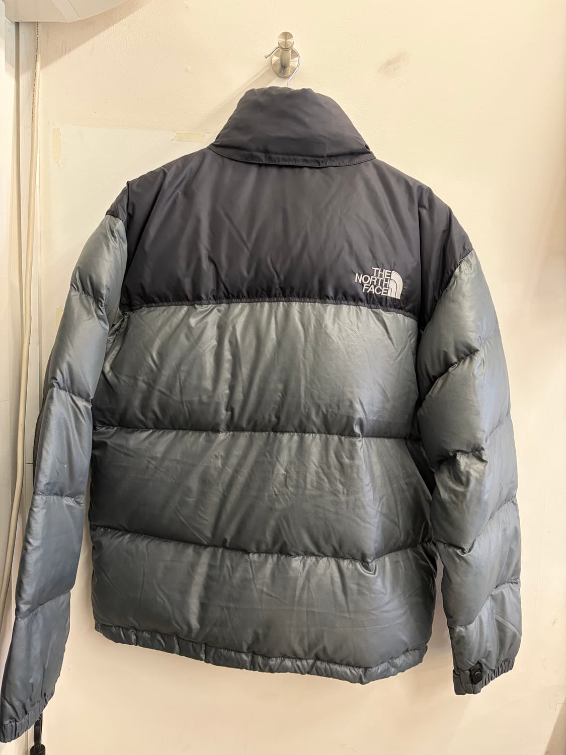 N39. 노스페이스 700패딩 회색 상품이미지2