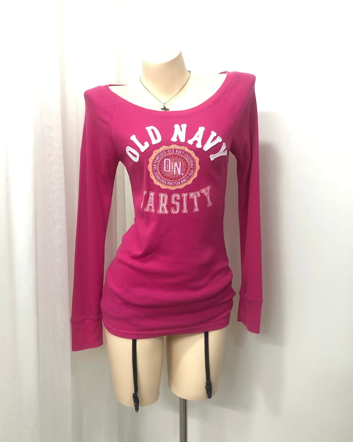 hot pink lettering ribbed long sleeve 상품이미지1