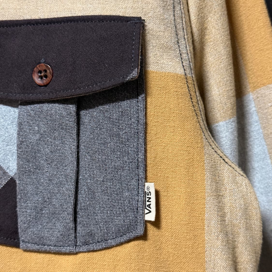 VANS 반스 투포켓 멀티 체크 패턴 퀼팅 셔츠 상품이미지4