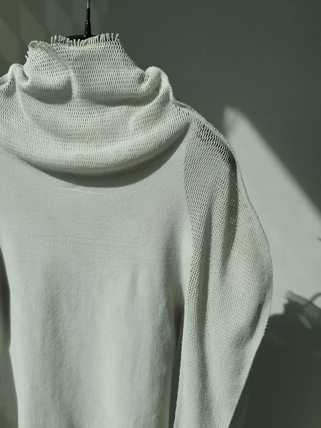 08A/W Issey Miyake FÊTE Cowl Neck Top 상품이미지5