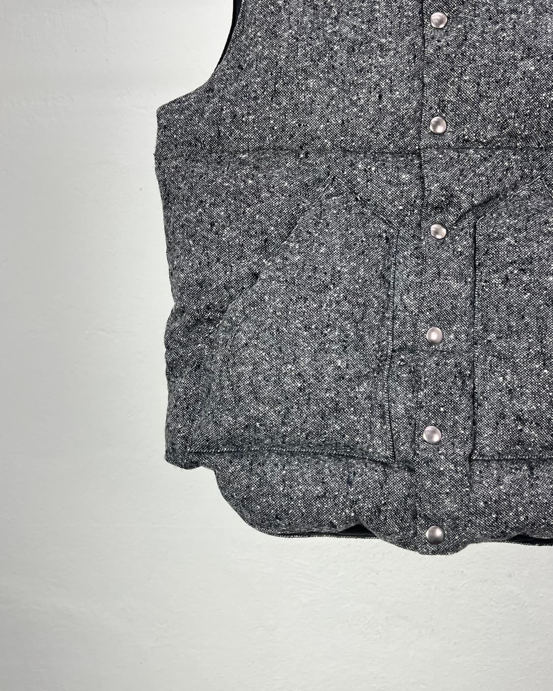 로키 마운틴 페더베드 웨스턴 그레이 울 트위드 다운 베스트 상품이미지4