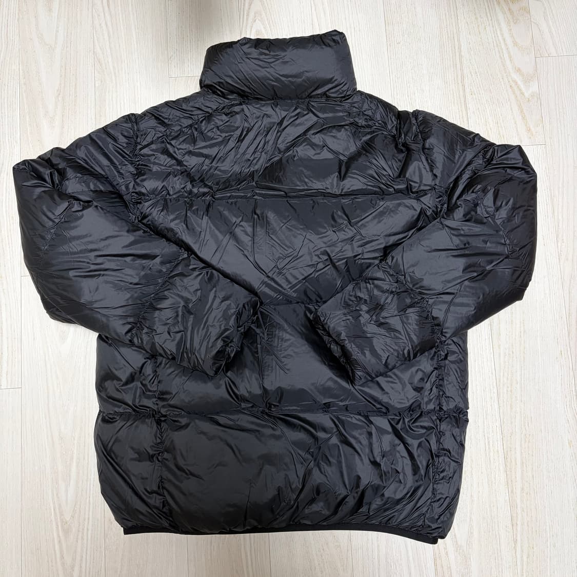 유니클로 울트라라이트 m사이즈 르메르맛 봉태규패딩 상품이미지4