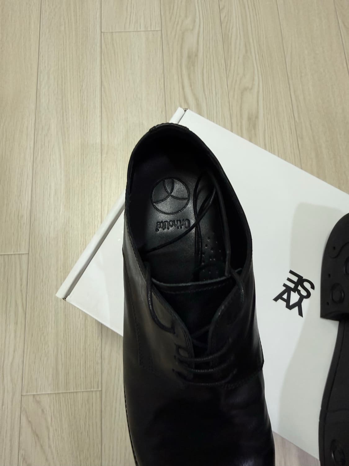 야세 홀리 홀스하이드 컴포트 더비 슈즈 블랙 275 상품이미지4