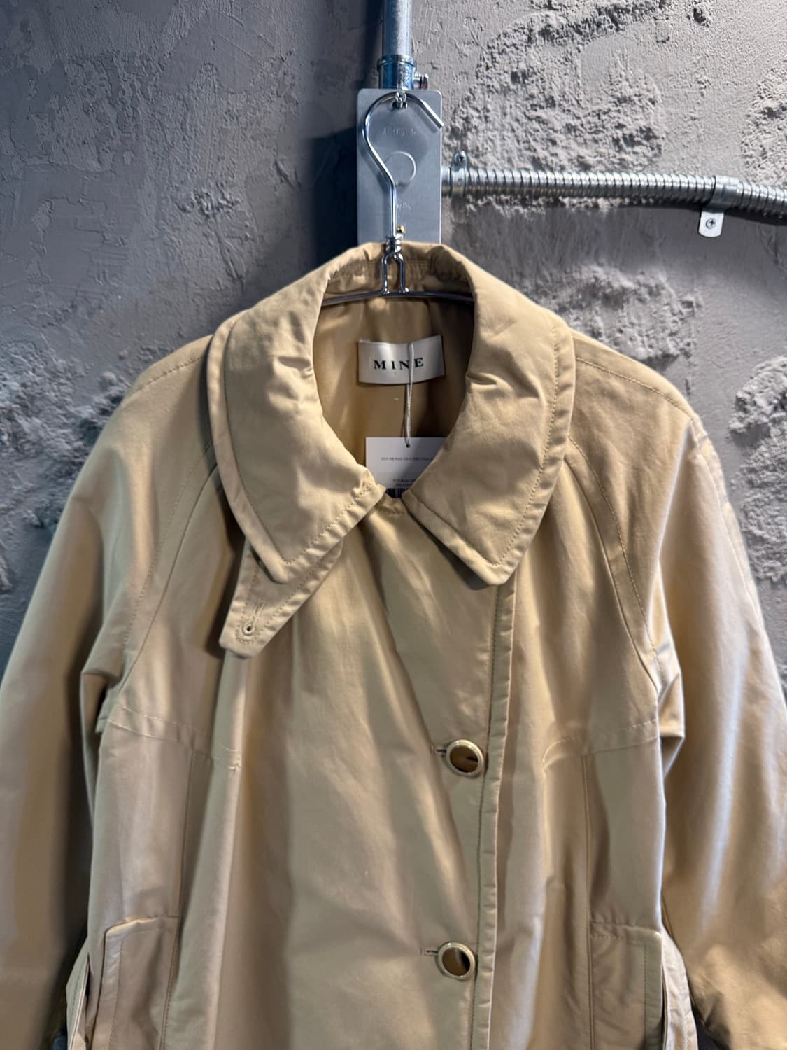 마인 MINE 벨티드 패딩 싱글 트렌치 코트 베이지 OT 상품이미지4