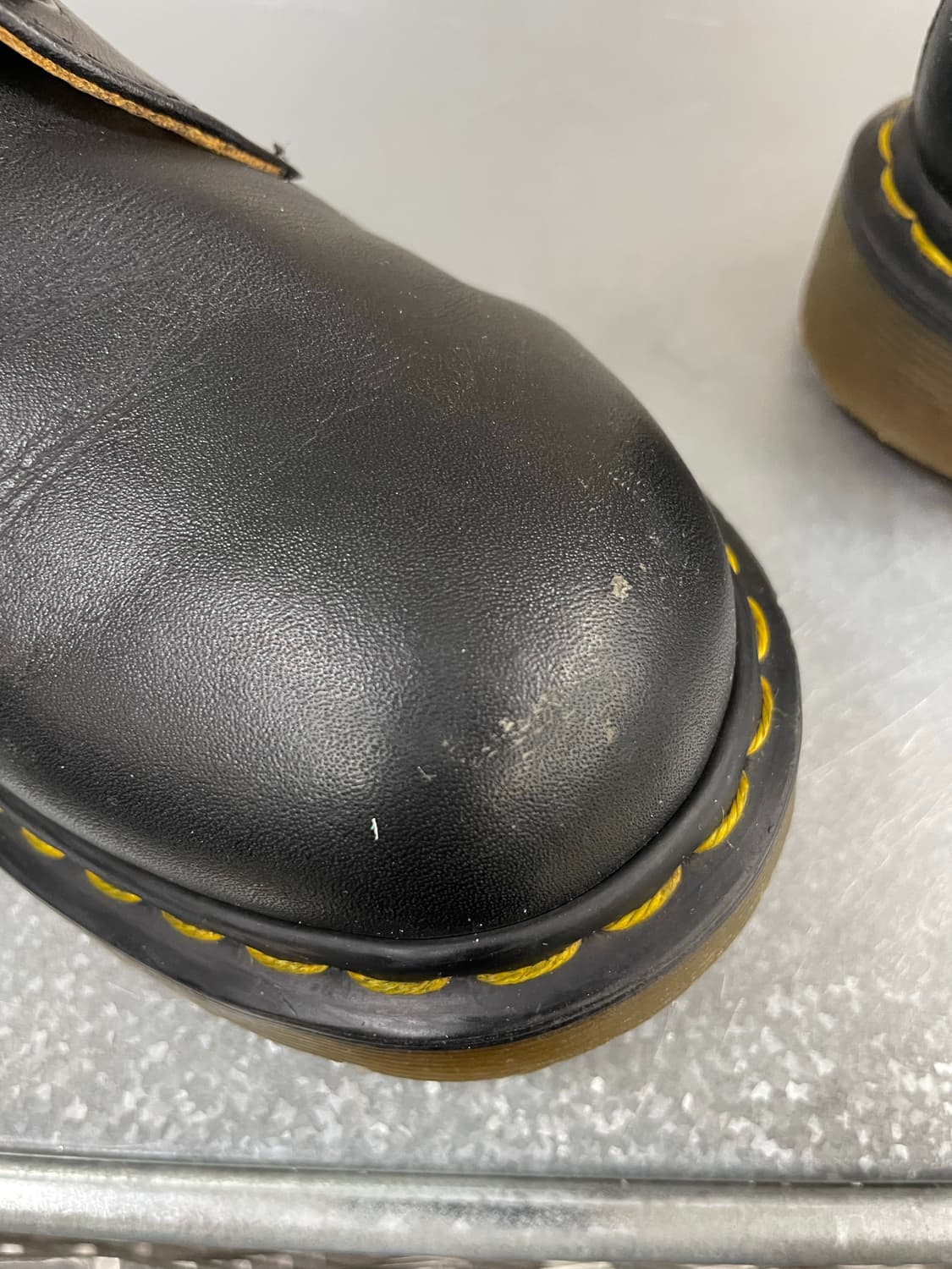 닥터마틴 1461 3홀 블랙 UK4 상품이미지8