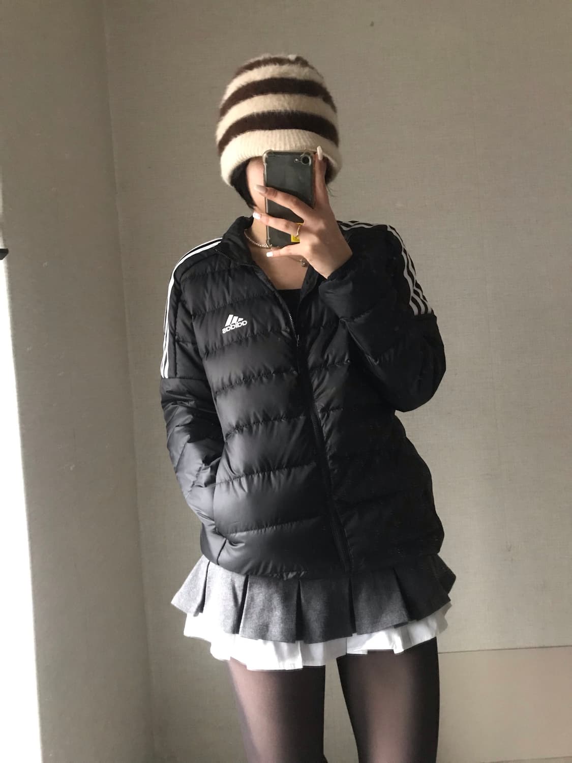 아디다스 검흰 패딩 상품이미지4