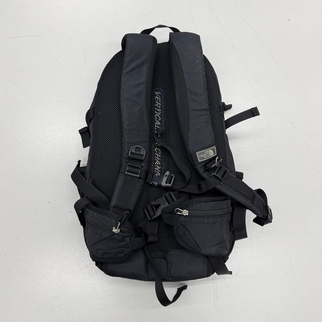 노스페이스 고프코어 테크니컬 마운틴 백팩 블랙 상품이미지3
