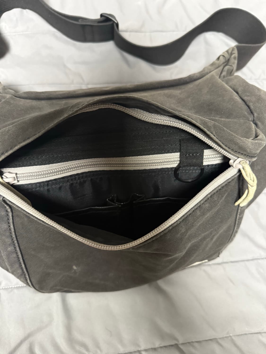 포터 숄더백 그레이 상품이미지5