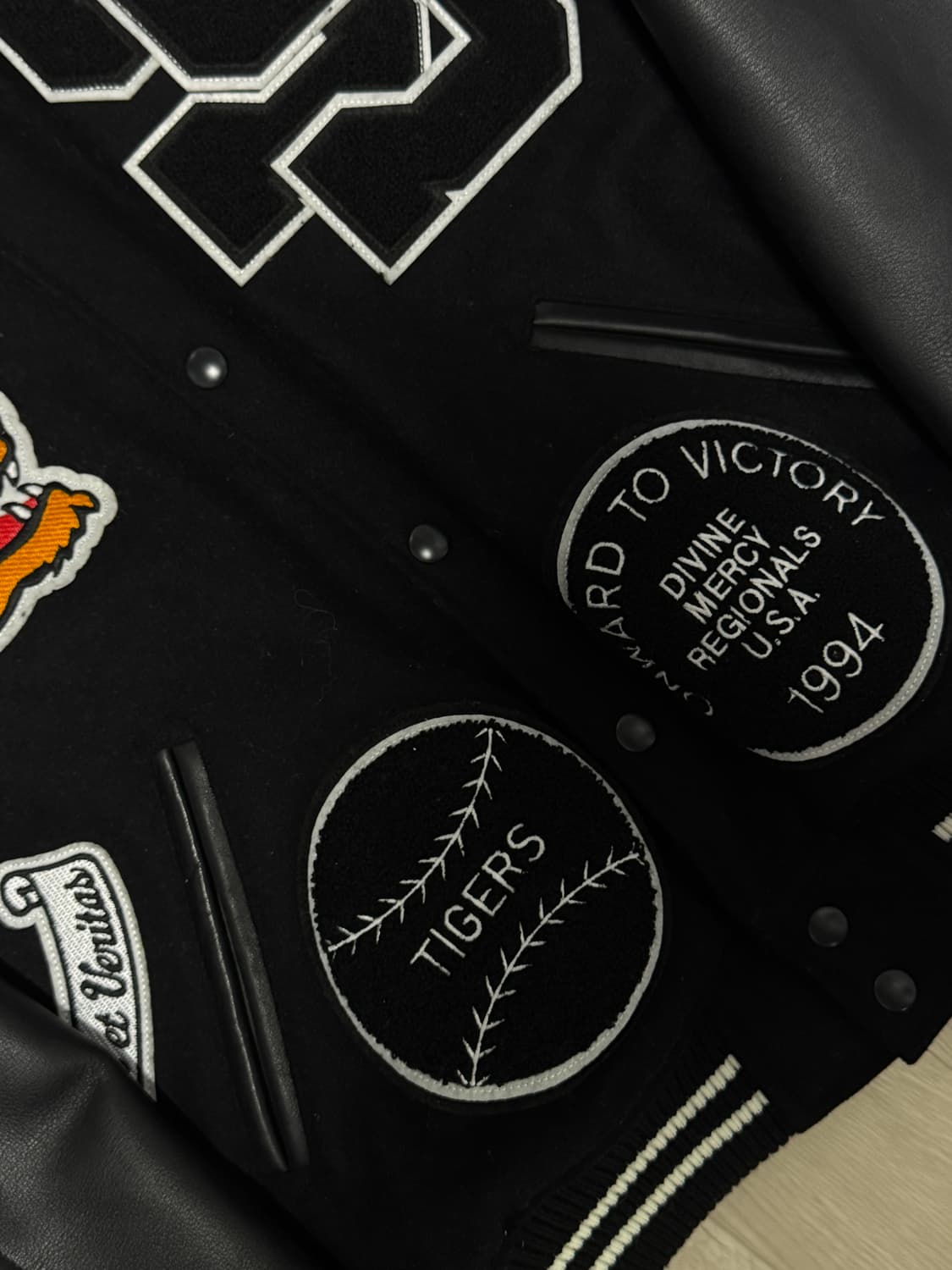 슈프림 타이거 바시티 자켓 블랙 - 23FW / XL 상품이미지3