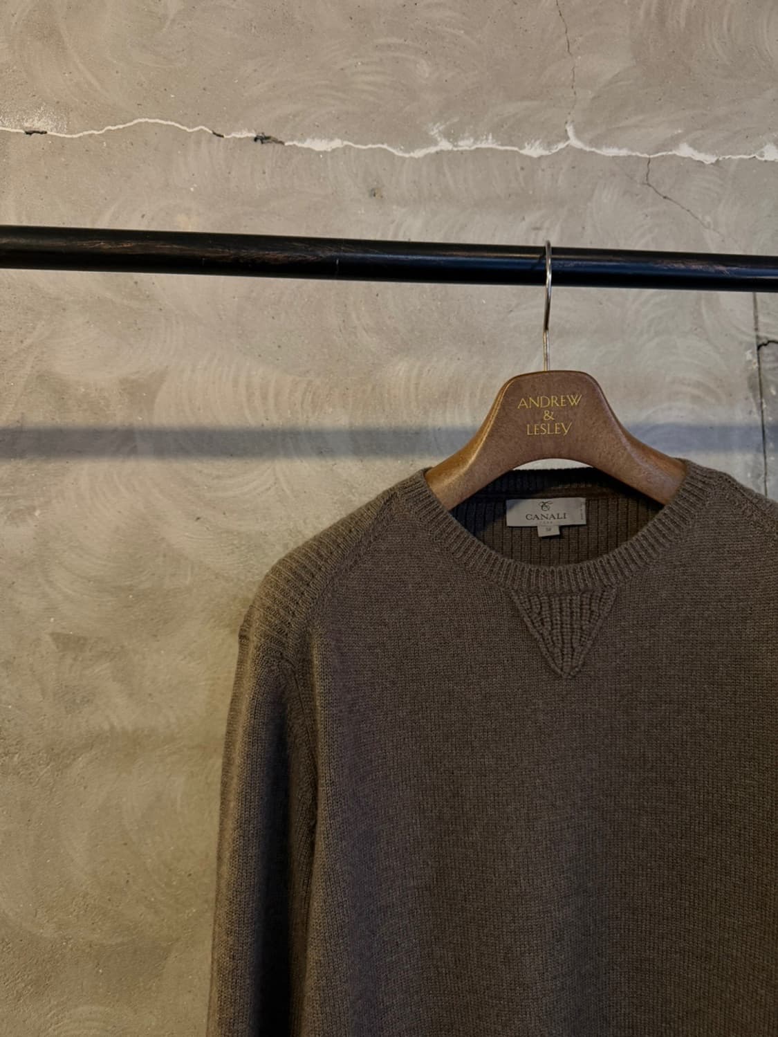 까날리 스웨이드 패치 니트 100 상품이미지2