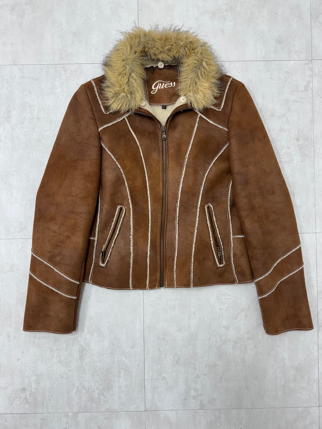 •게스 슬림핏 퍼카라 탈부착 무스탕 자켓  상품이미지1