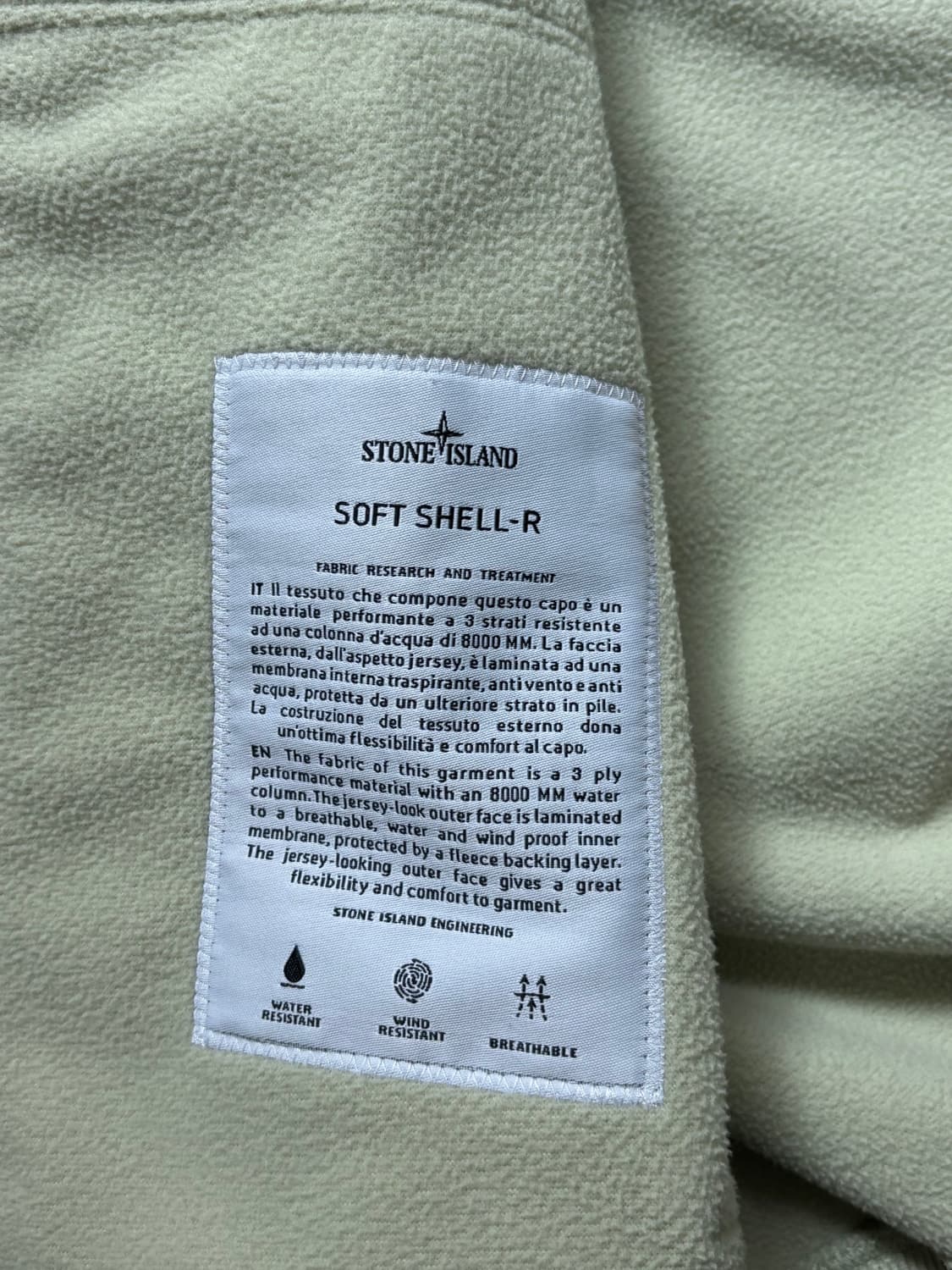 Stone-Island 스톤아일랜드 소프트 쉘 와펜 후드 자켓  상품이미지6
