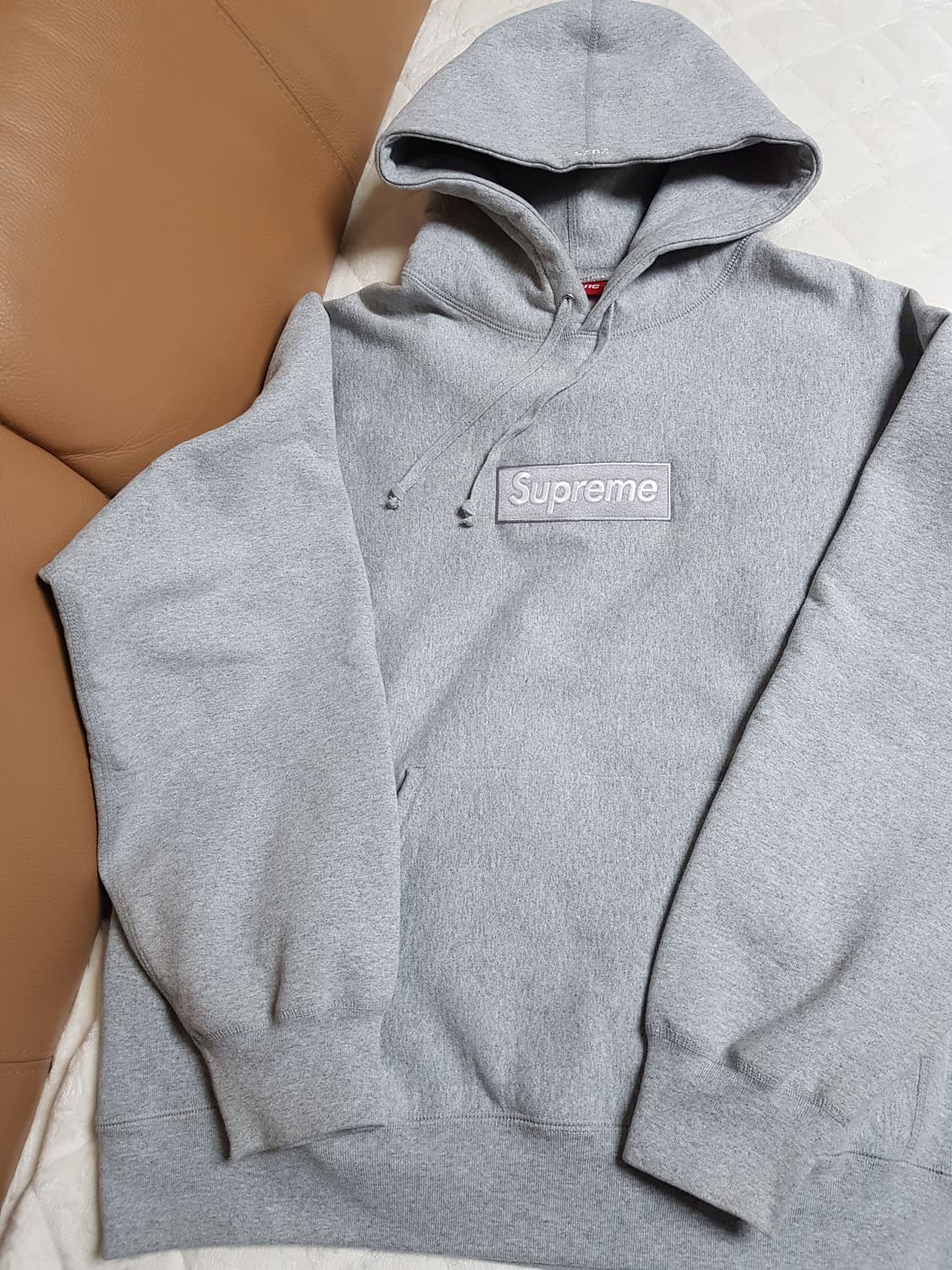 슈프림 박스로고 후드 티셔츠 그레이 24FW 상품이미지1