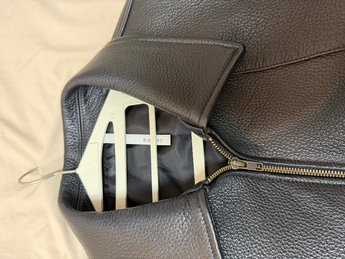 노이어 고트 슈렁큰 레더 블루종 (블랙) 상품이미지4