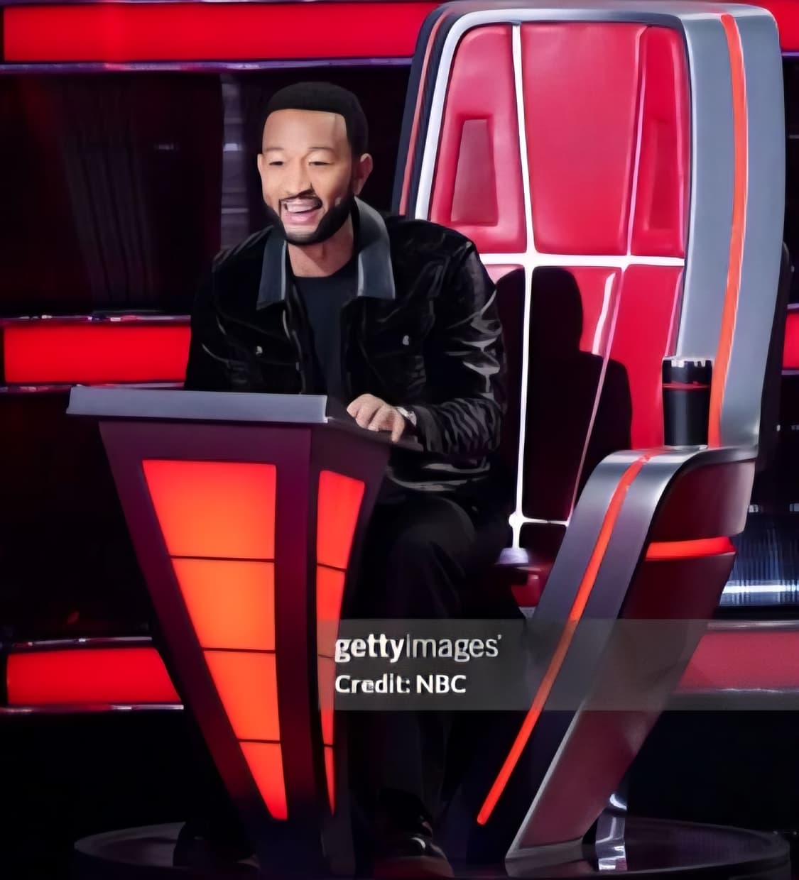 톰포드 크록벨벳 신상 트러커 가죽 카라 자켓 상품이미지2