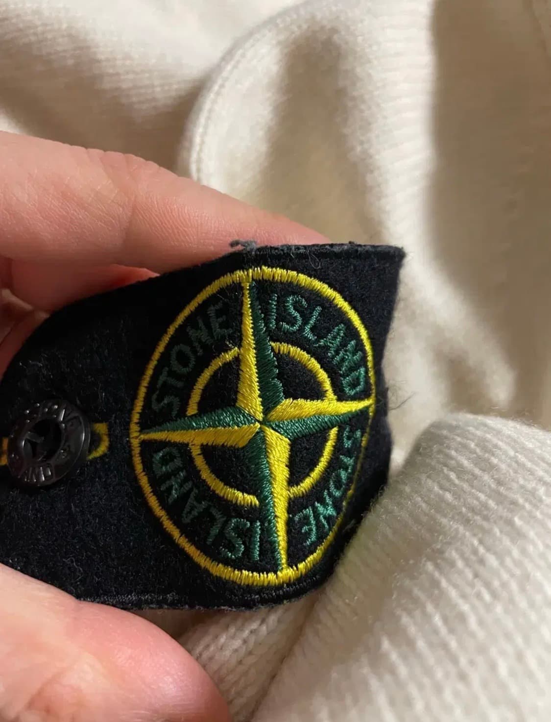 스톤아일랜드 아이보리 니트 스웨터 상품이미지3