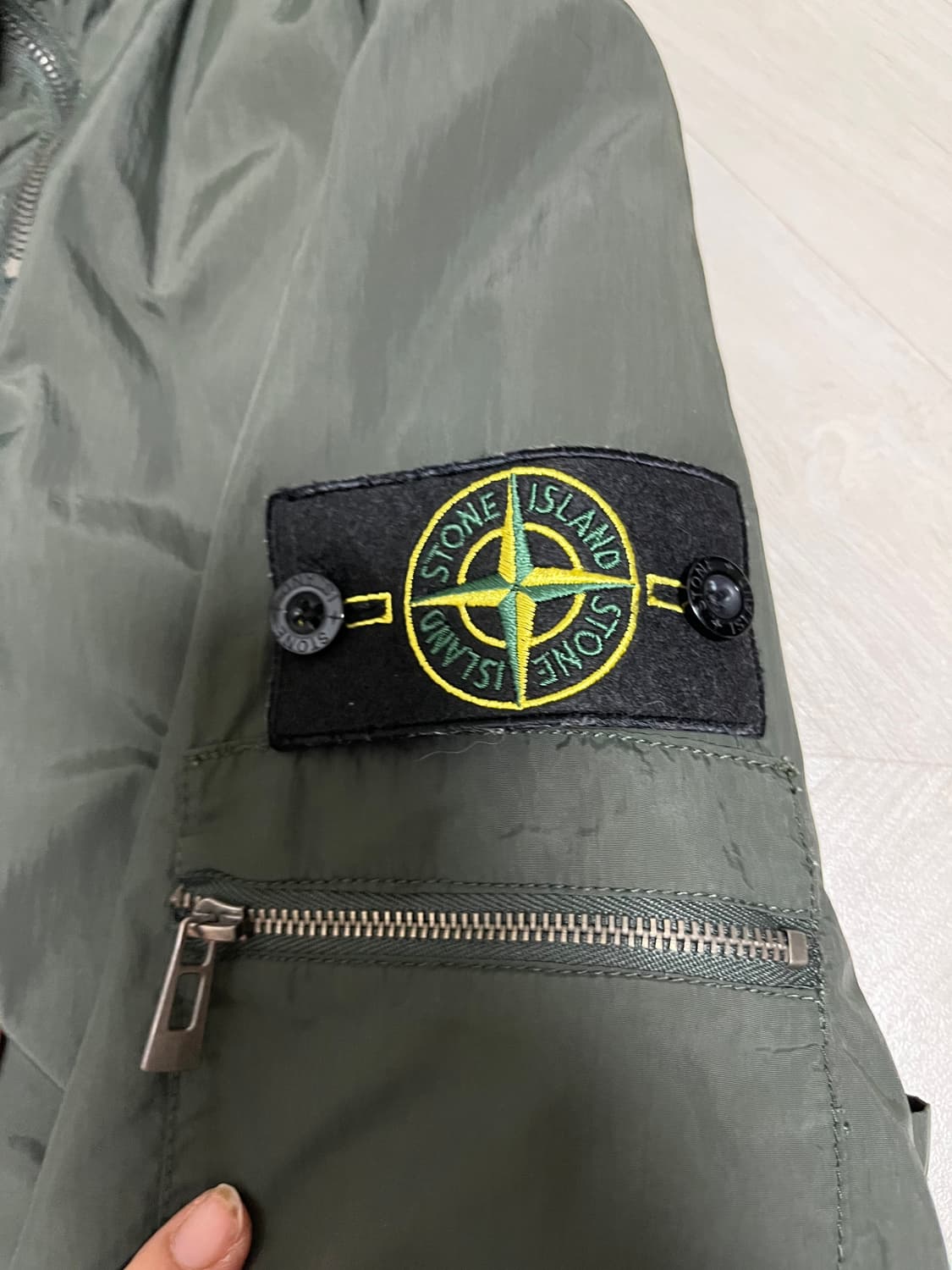 스톤아일랜드 바람막이 자켓 M사이즈 95사이즈 상품이미지2