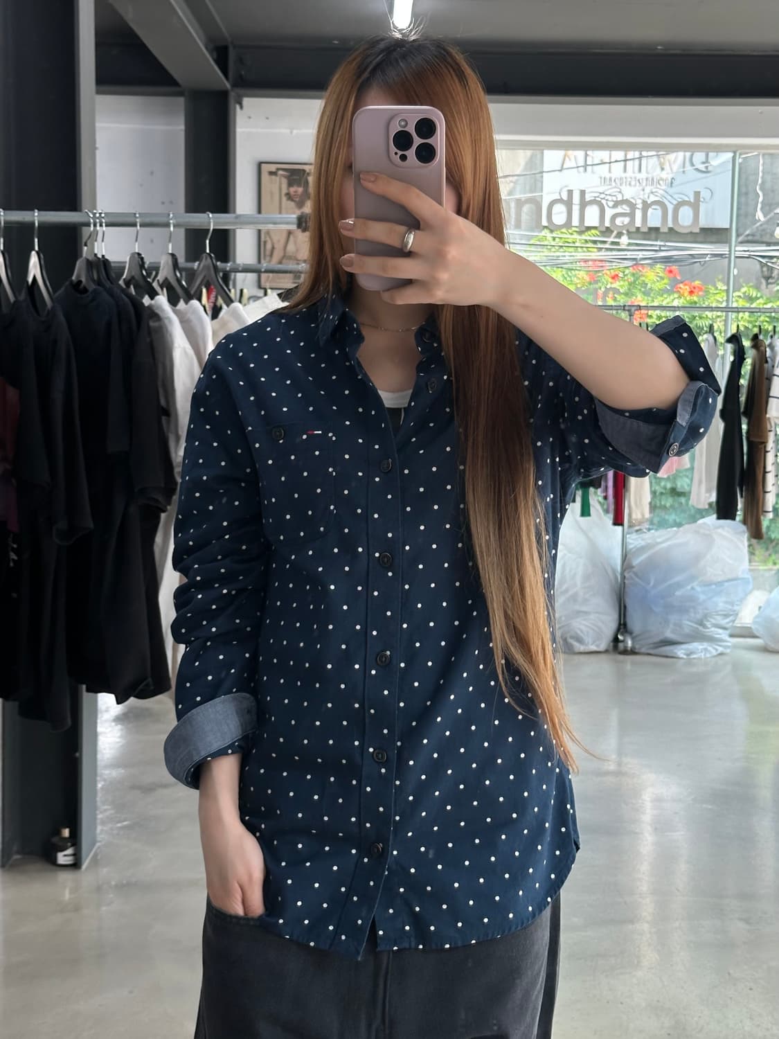 타미힐피거 도트 포켓 긴팔셔츠 네이비 상품이미지2
