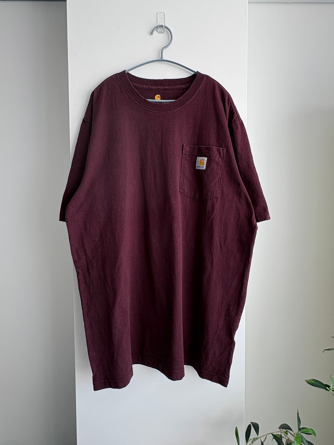 칼하트 K87 버건디 포켓 반팔티 상품이미지1