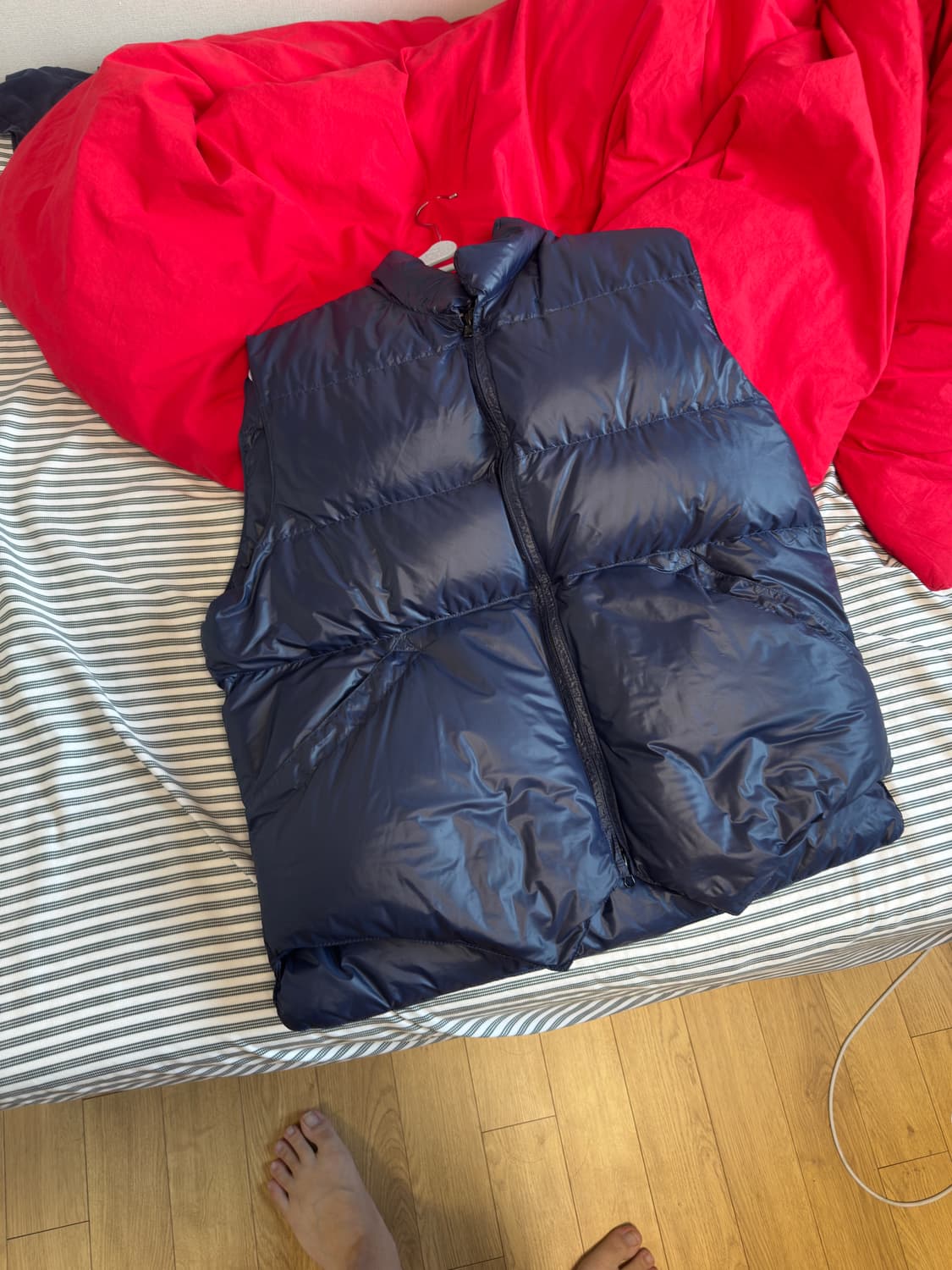 크레센트다운웍스 베스트 XL 상품이미지1