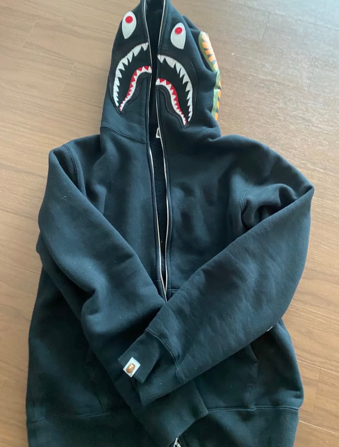 베이프 블랙 샤크후드 상품이미지1