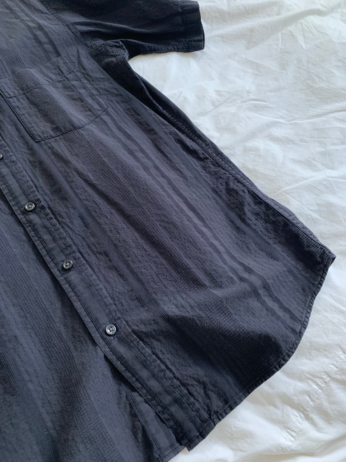 UNIQLO 블랙 패턴 반팔 셔츠 상품이미지4