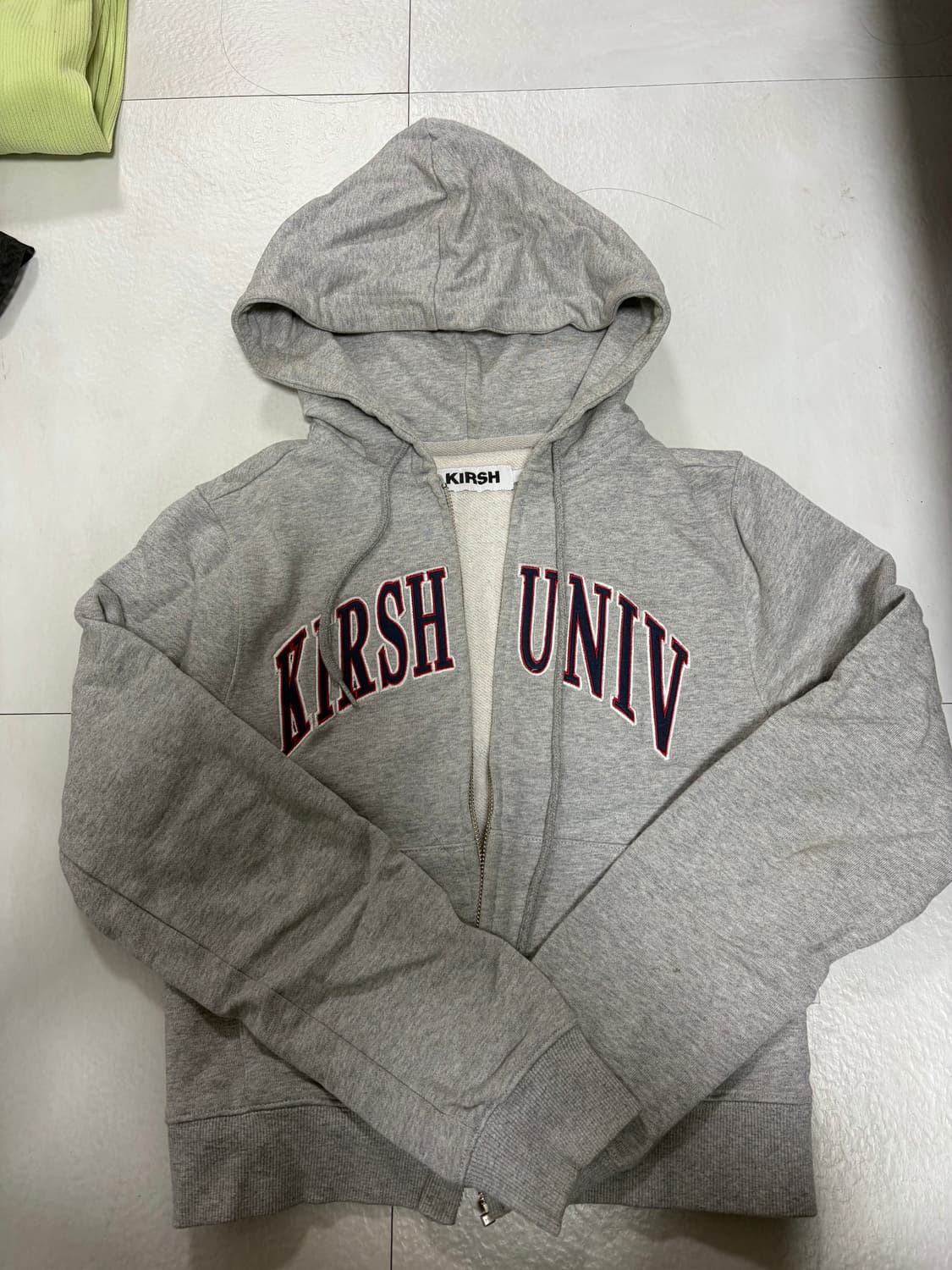 키르시 크롭 후드집업 상품이미지1