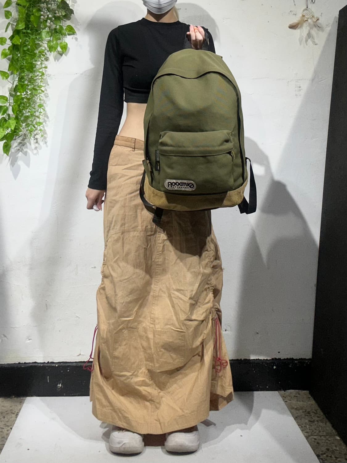 아웃도어 프로덕트 카키 베이지 가죽 백팩 책가방  상품이미지2