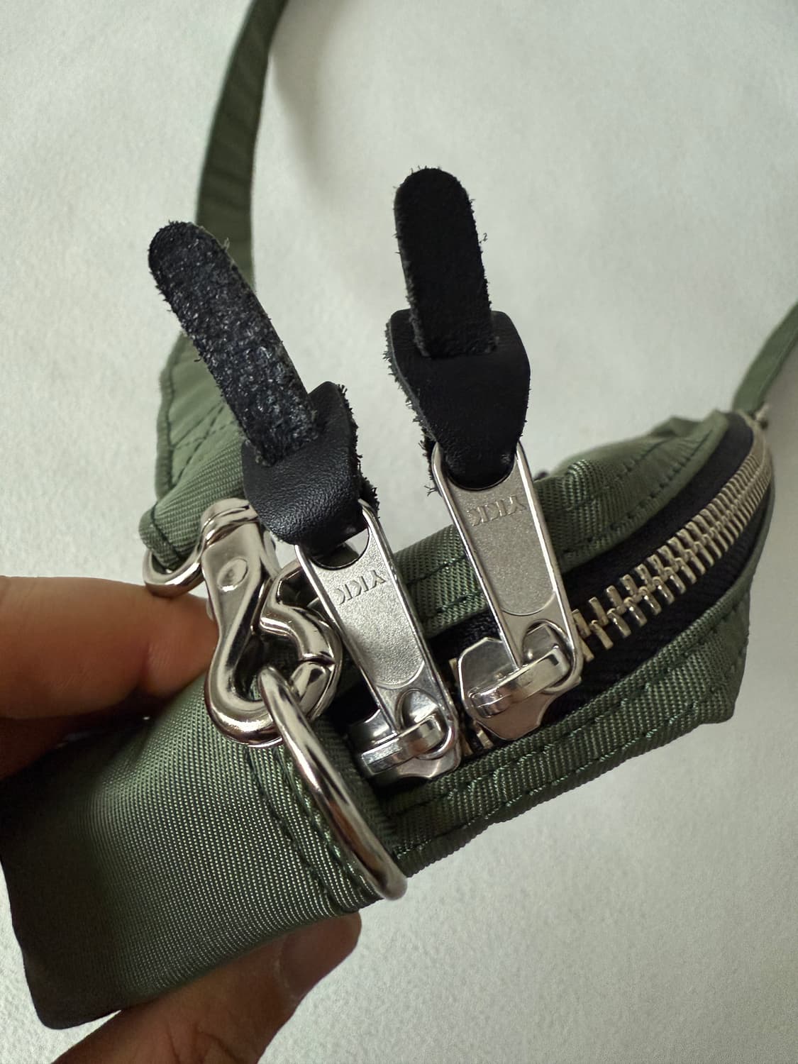 TRVR 미니 크로스백 상품이미지4