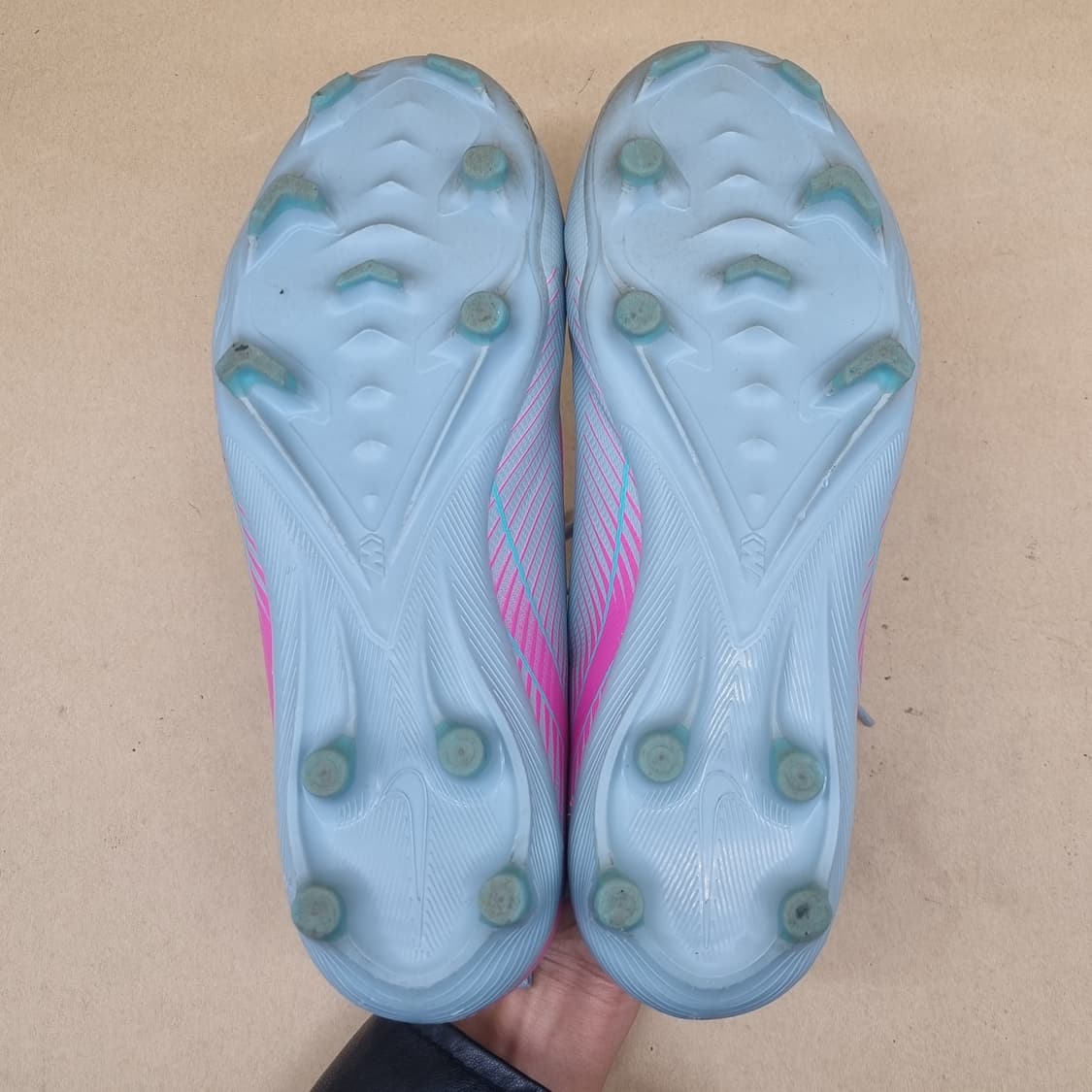 나이키  줌머큐리얼베이퍼16 축구화 240 상품이미지5