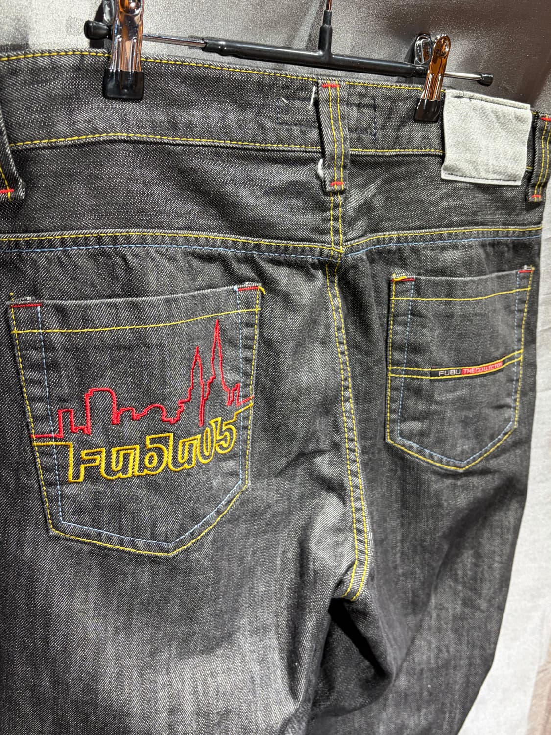 36in FUBU 푸부 시티그래픽 옐로우 스티치 흑청 팬츠 상품이미지5