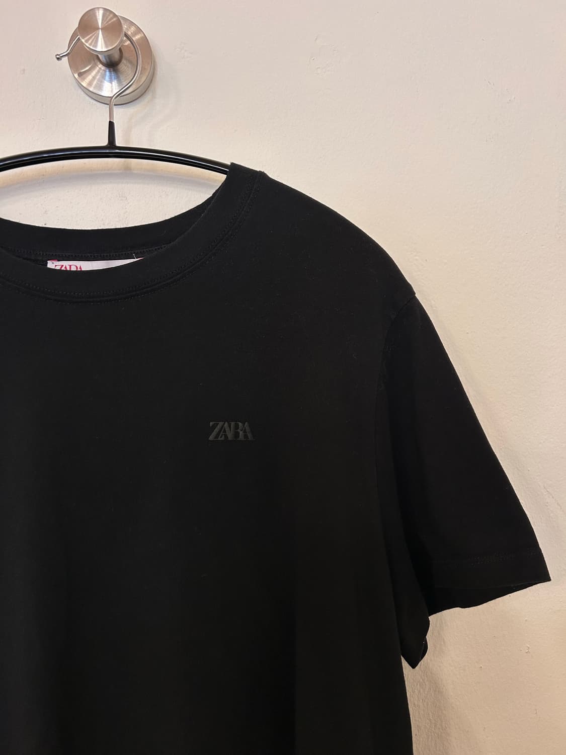 ZARA 자라 블랙 기본 반팔티 M 상품이미지2