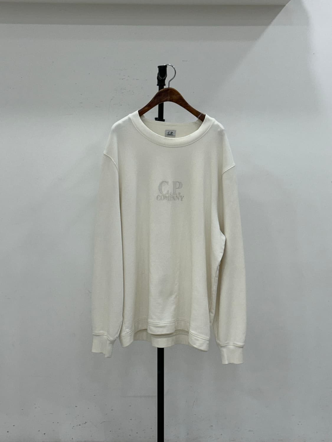 C.P 컴퍼니 맨투맨 상품이미지1