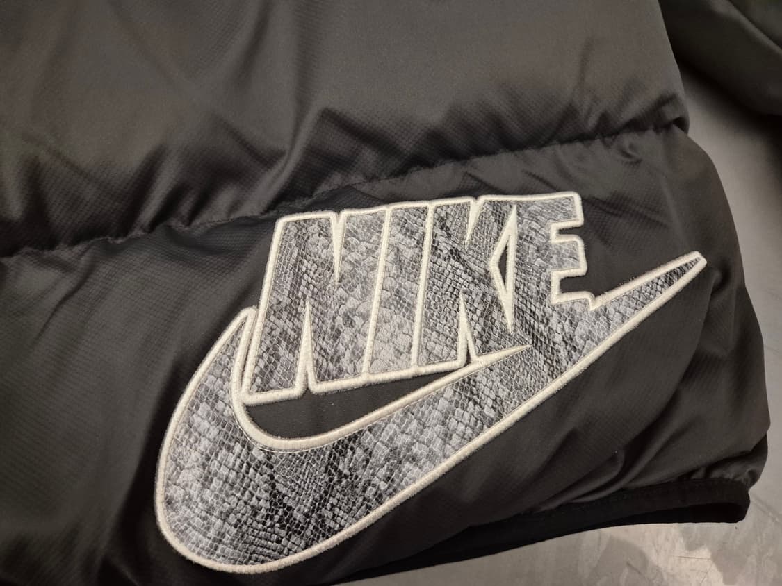 21ss 슈프림x나이키 리버시블 퍼피 자켓 상품이미지6