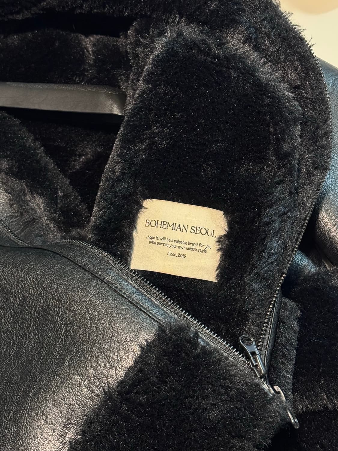 보헤미안서울 무스탕 블랙 (21 버전) 상품이미지4