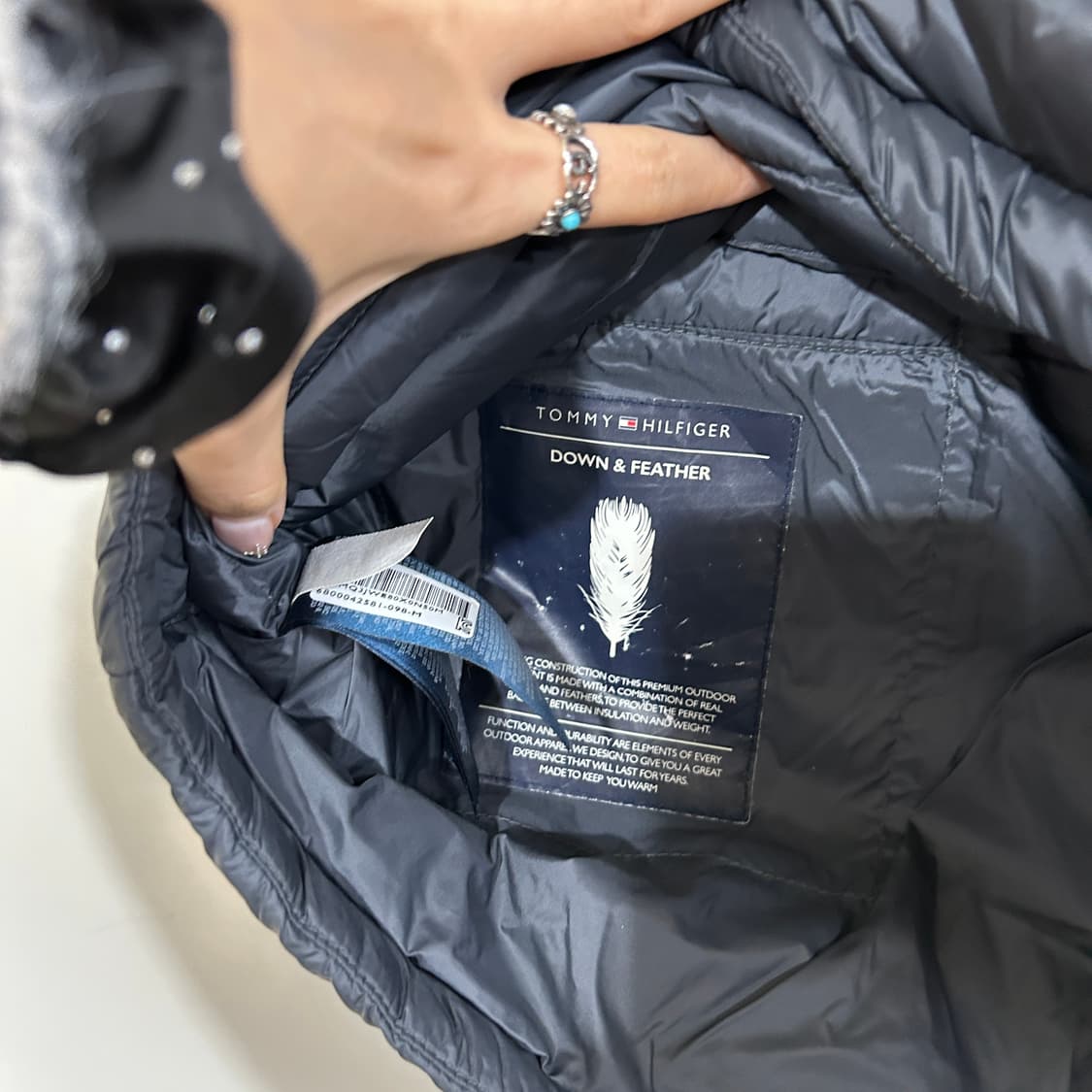 타미힐피거 남성 경량패딩 조끼 M 100정도 상품이미지4