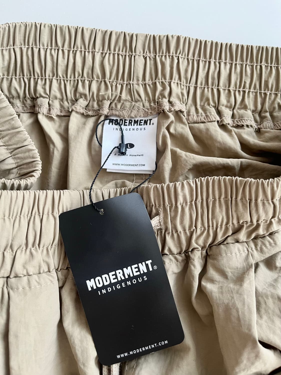 L) 새상품 모더먼트 나일론 카고 밴딩팬츠 상품이미지3