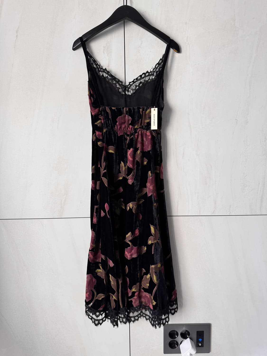 새상품 Max Studio 벨벳 플라워 롱 원피스 XS(44,마른 55사 상품이미지4